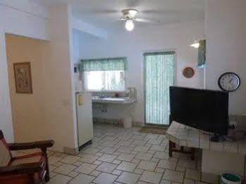 Baldwin'S Guest House Cozumel Exterior photo